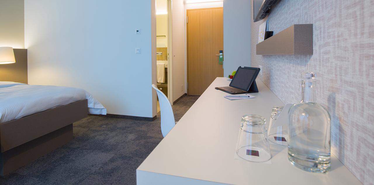 B_Smart Motel Landquart Dış mekan fotoğraf